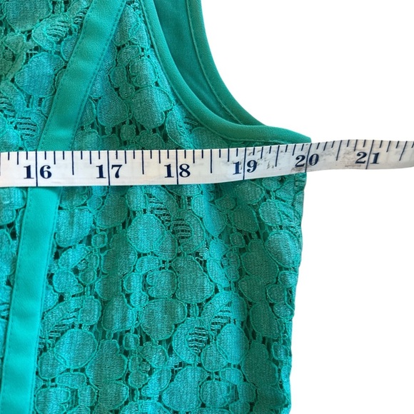 Ann Taylor Shirt Womens 12 Green Lace Blouse Turquoise Floral Peplum Cap Sleeve. - Picture 13 of 15